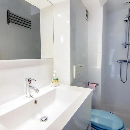 Heraclee-2 By Interhome شقة *